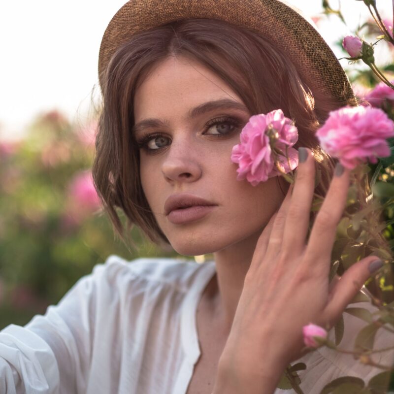 tonifiant natural cu apa florala de trandafiri